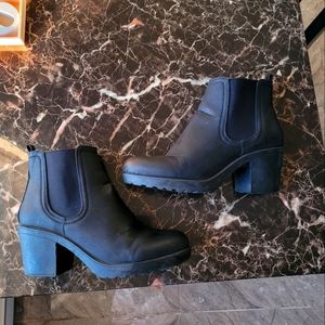 Boohoo Chunky Heeled Booties